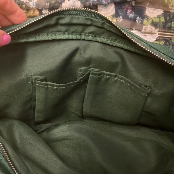 Avon NWO tags- stunning hunter green suede handbag - Picture 10 of 15